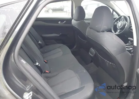 2021 Kia K5 Lxs z USA, uszkodzony, nr VIN 5XXG14J21MG062255